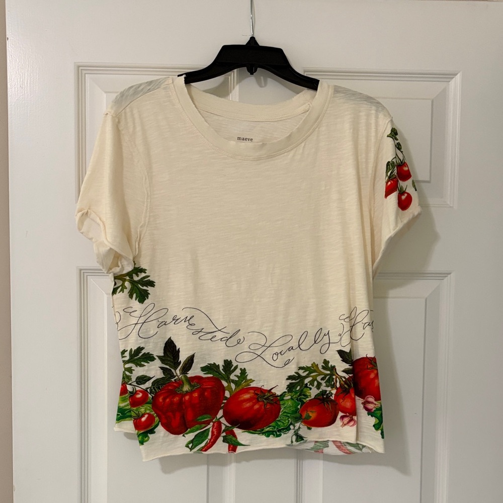 Maeve Cream Short Sleeve Tee with Red Tomato & Green Leaf Border